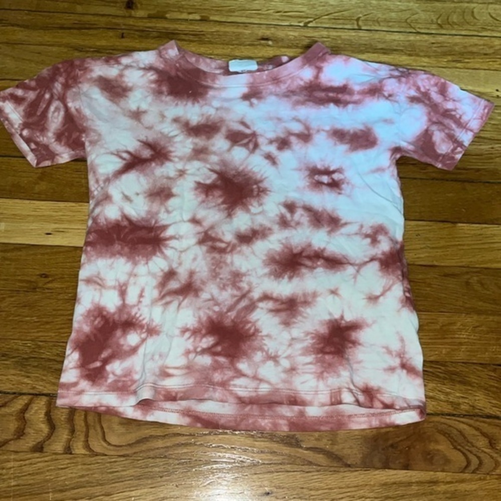 Cotton on boys drop shoulder wide neck tie dye t shirt gently used size 5.